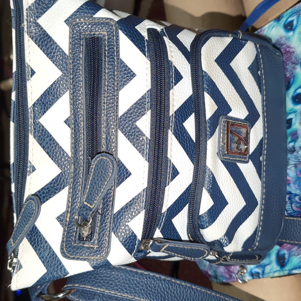 NWOT Navy Blue n White Stone Mountain Crossbody, Ziggy Ziggy!